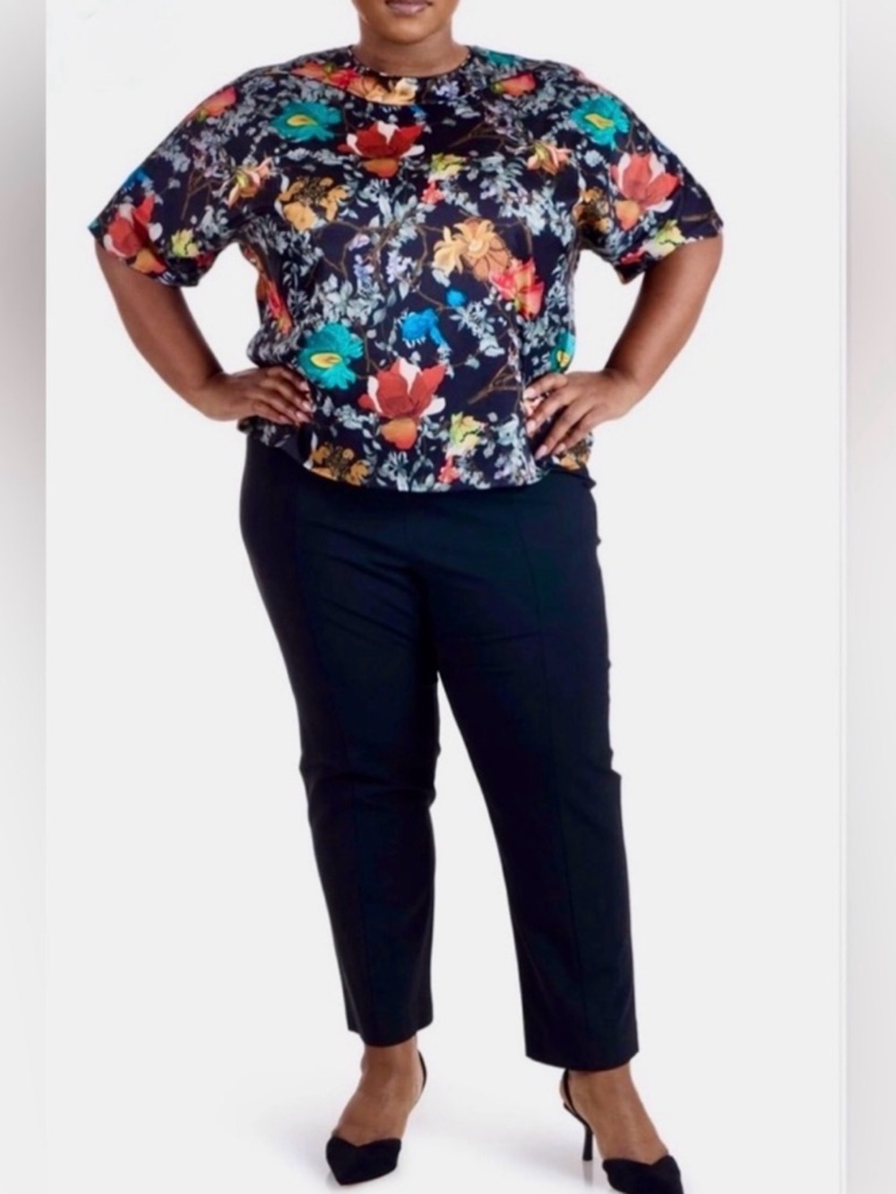 Pari Passu Marni Floral Blouse Silky Short Sleeve Back Zip Top Size 22 NWOT - Picture 3 of 13